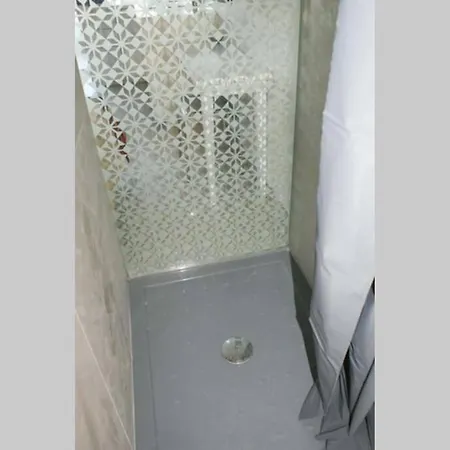 Village Naturiste En Rdj ,piscine ,parking *